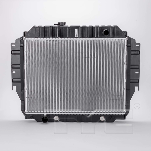 Radiator for 92-96 Ford Econoline 5.0/5.8L V8 Single Row FO3010173 F5UZ 8005 B